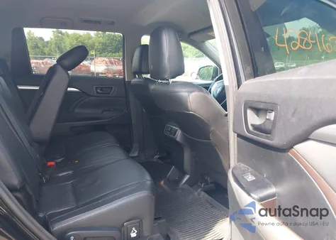 2016 Toyota Highlander Le V6 z USA, uszkodzony, nr VIN 5TDBKRFH2GS350905